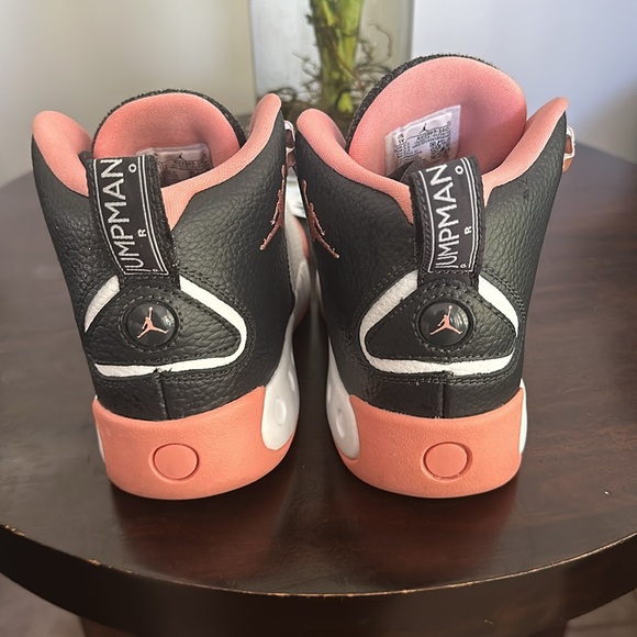 Air Jordan 12, Pink, Size 5W (Fits 4Y), Good condition, Barely Worn - Picture 3 of 4